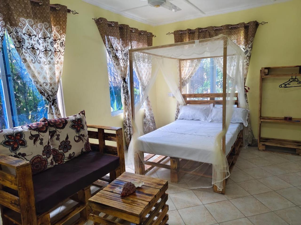 Mount Zion Guest House, Mtwapa Mtomondoni Mombasa Kültér fotó