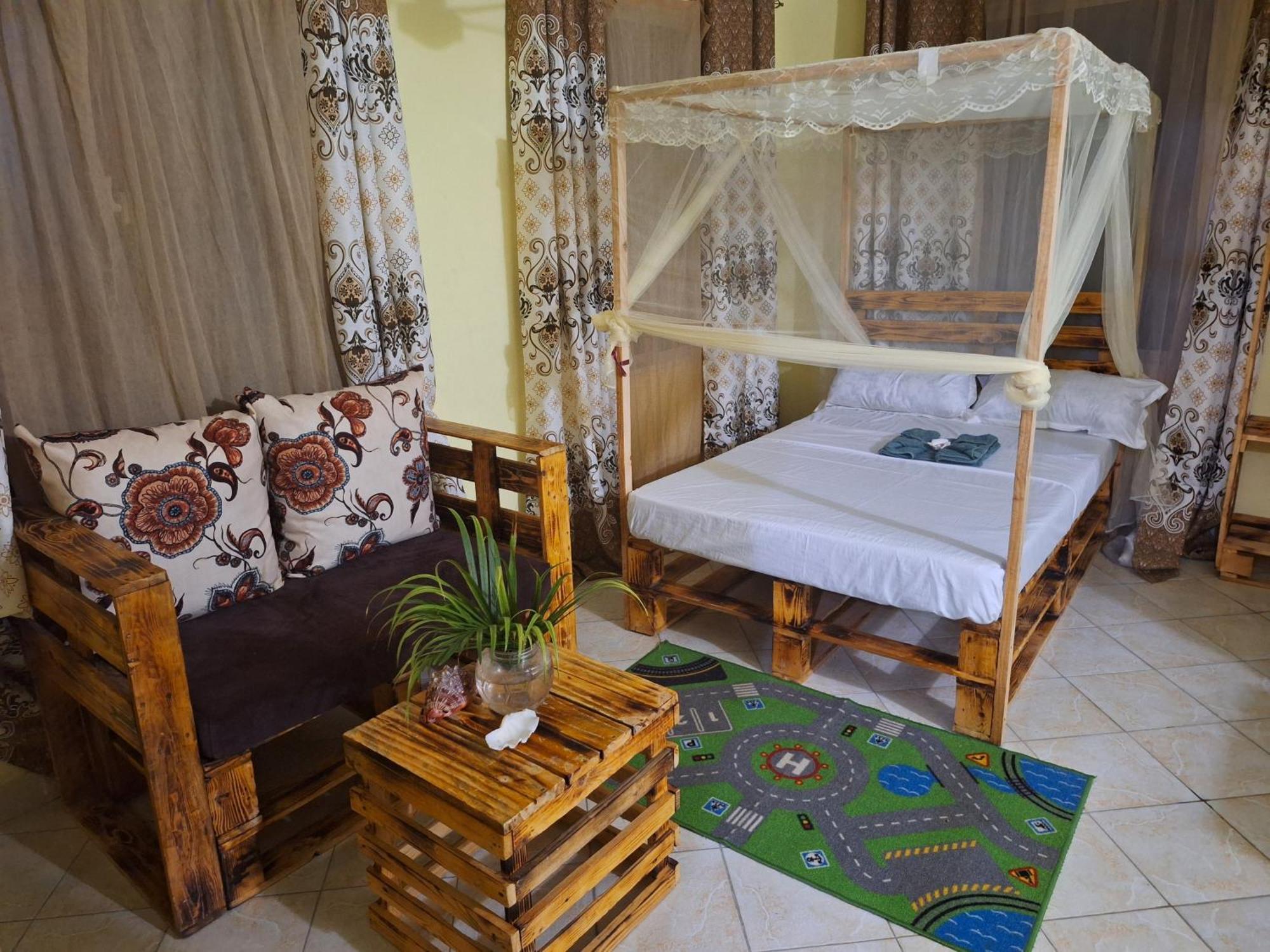 Mount Zion Guest House, Mtwapa Mtomondoni Mombasa Kültér fotó
